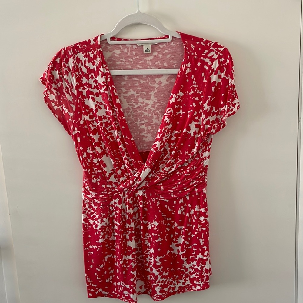 BANANA REPUBLIC V neck crossed front short sleeved top
